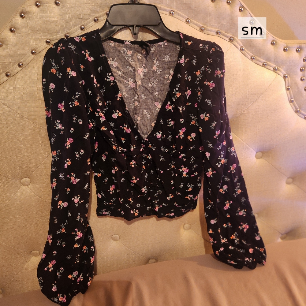Floral Black Crop Top